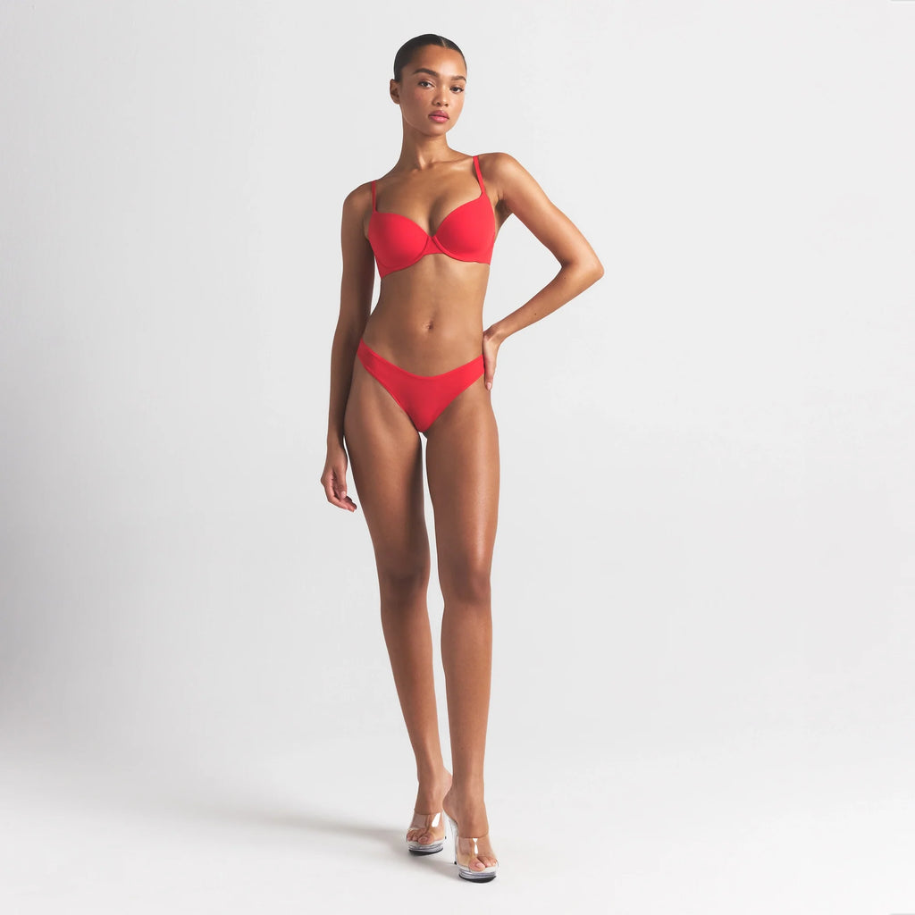 FITS EVERYBODY T-SHIRT BRA | CHERRY