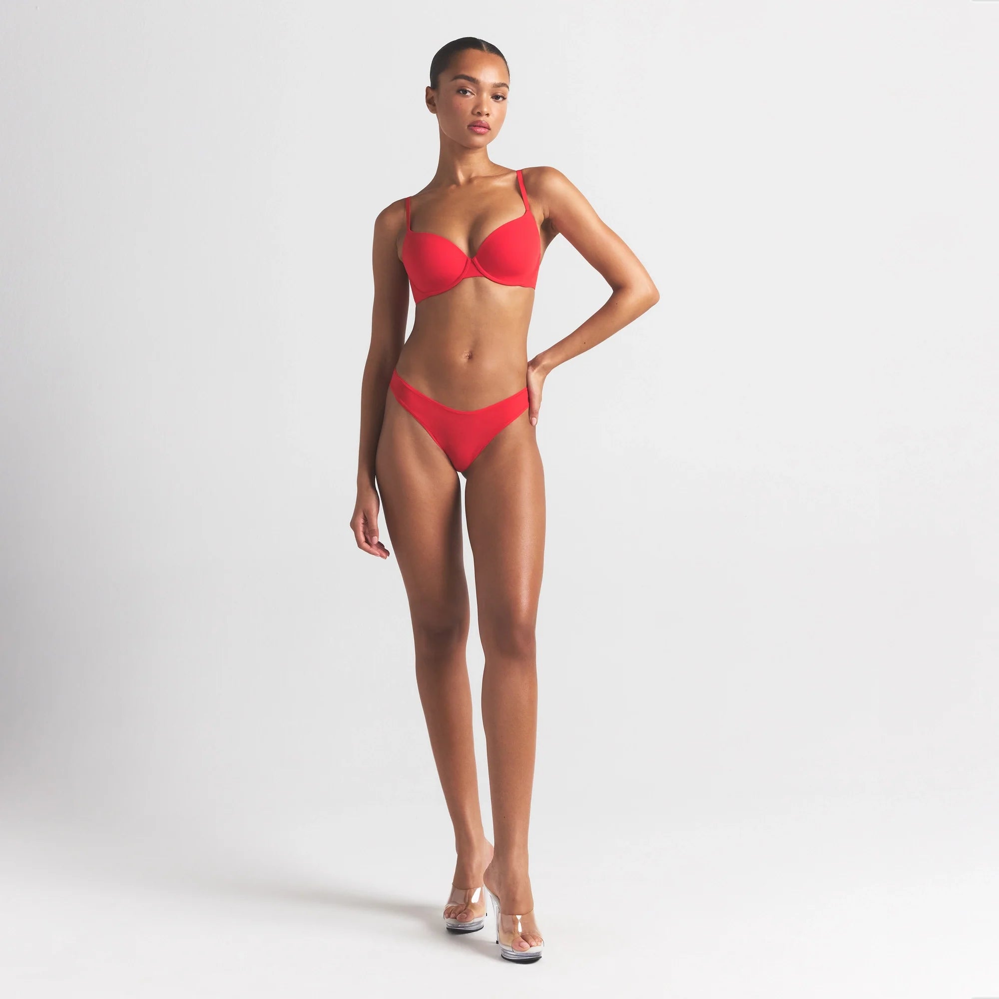 FITS EVERYBODY T-SHIRT BRA | CHERRY