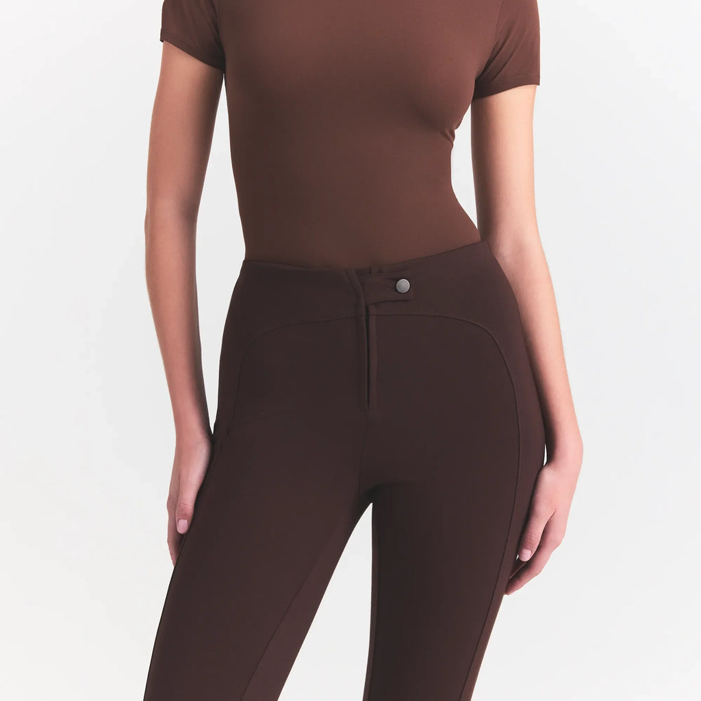 THE ESSENTIAL COLLECTION ZIP FRONT LEGGING | ESPRESSO