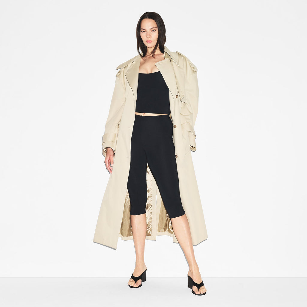 SMOOTH LAYERS HIGH-WAISTED CAPRI | OBSIDIAN