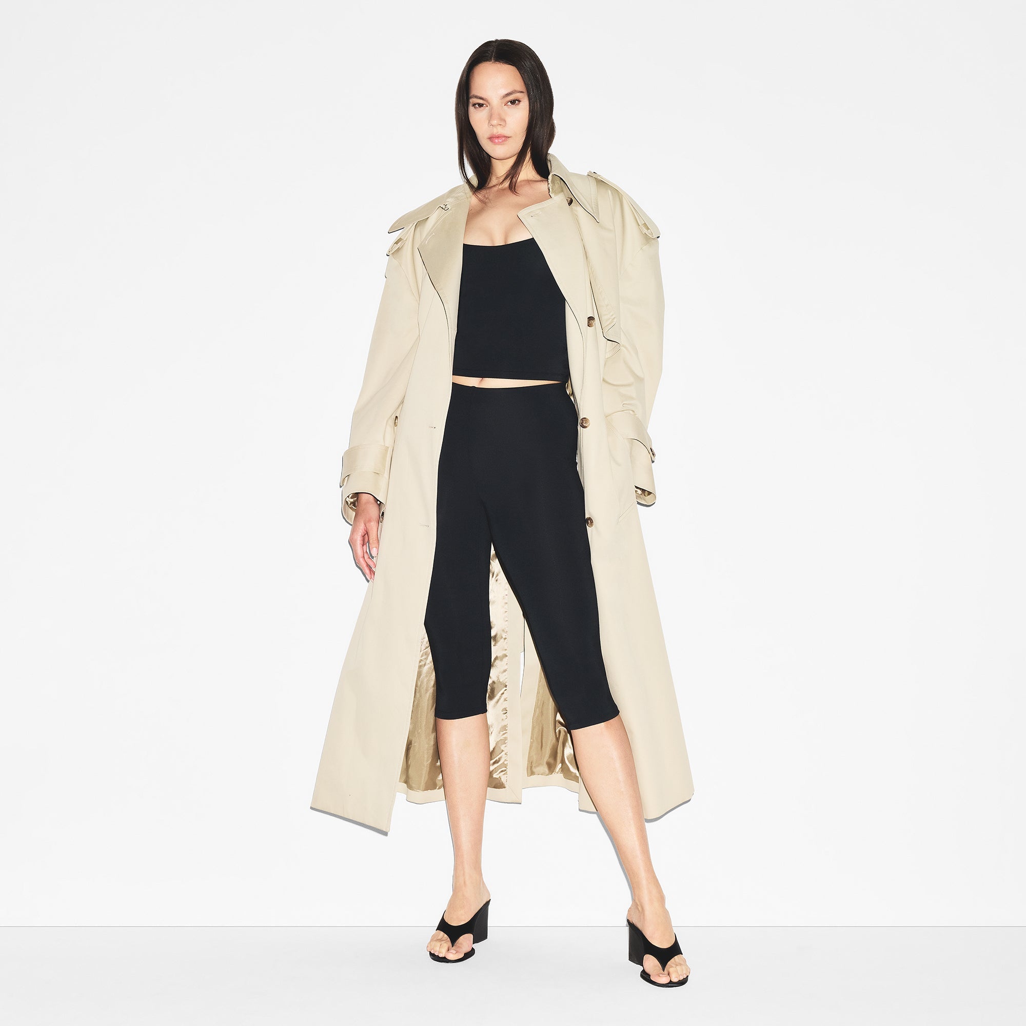 SMOOTH LAYERS HIGH-WAISTED CAPRI | OBSIDIAN