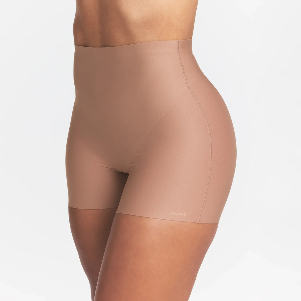 SKIMS BODY CORE SCULPT SHORTIE | SIENNA