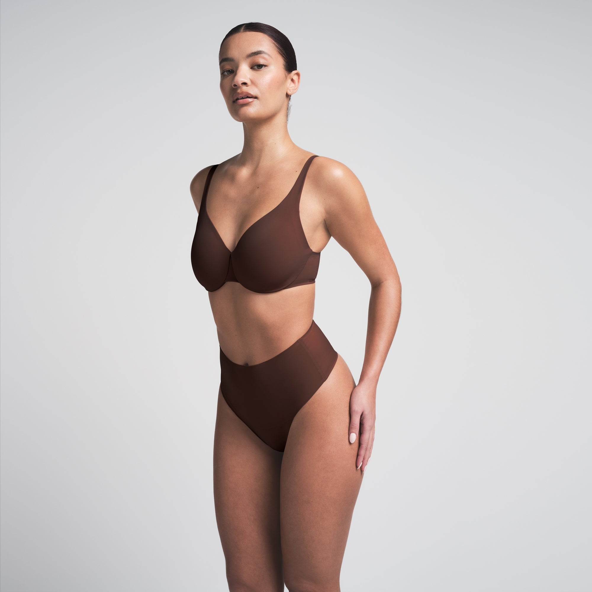 SMOOTHING INTIMATES UNLINED MINIMIZER BRA | COCOA
