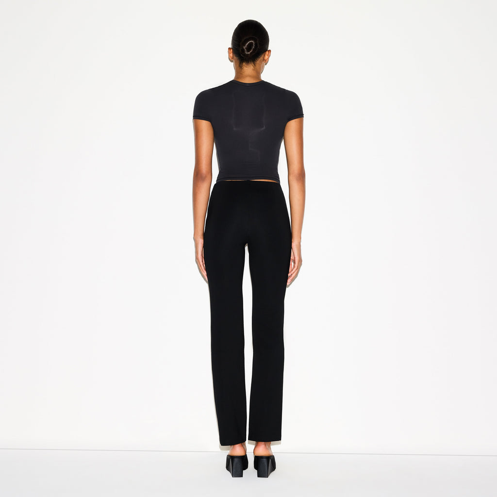 THE ESSENTIAL COLLECTION HIGH-WAISTED PINTUCK STRAIGHT LEG PANT | OBSIDIAN