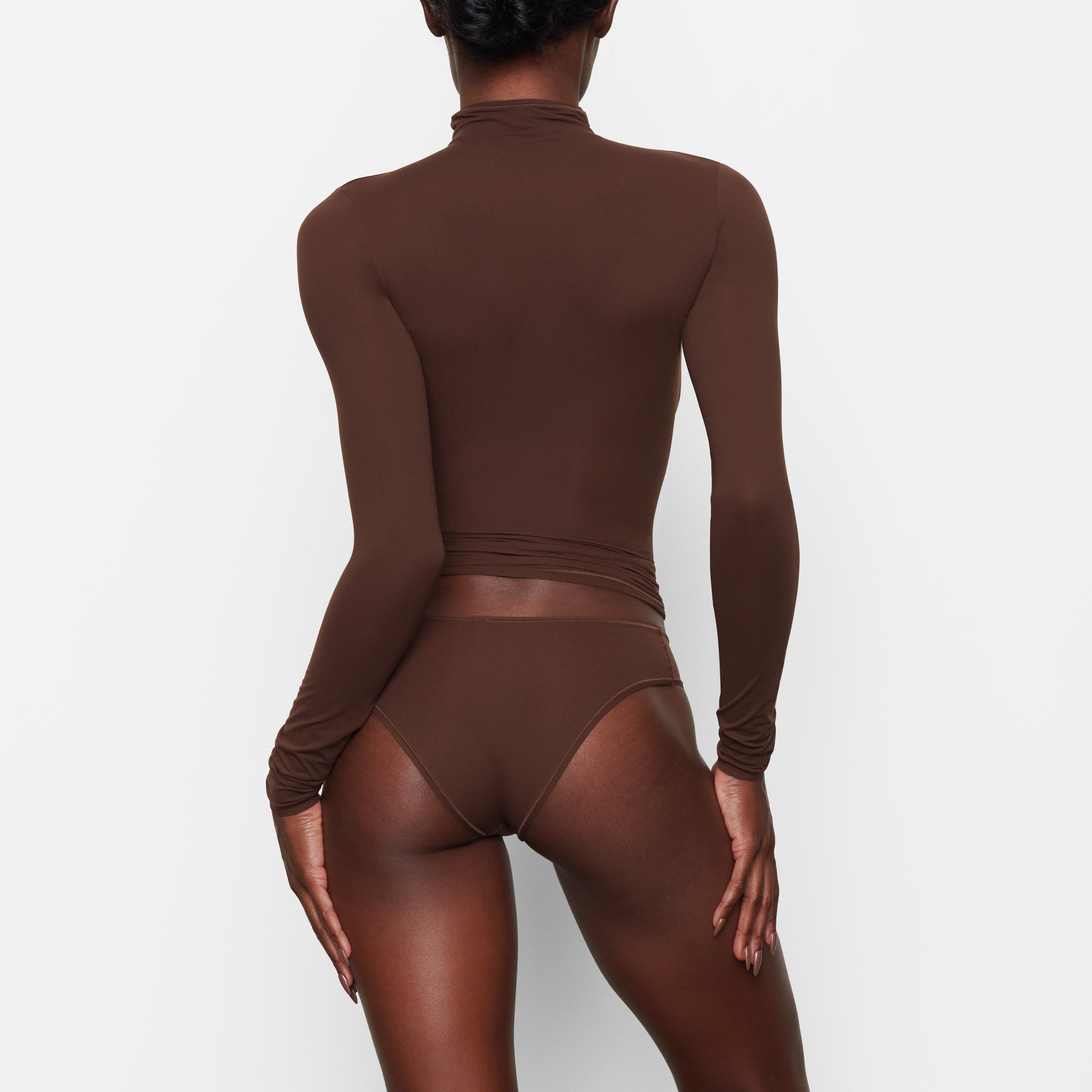 FITS EVERYBODY TURTLENECK TOP | COCOA