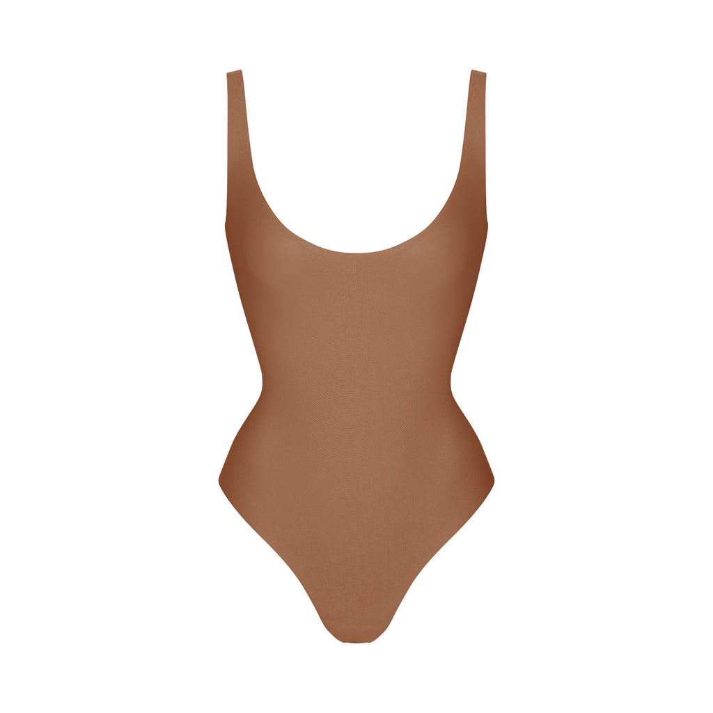 SKIMS BODY SCOOP LOW BACK THONG BODYSUIT | JASPER