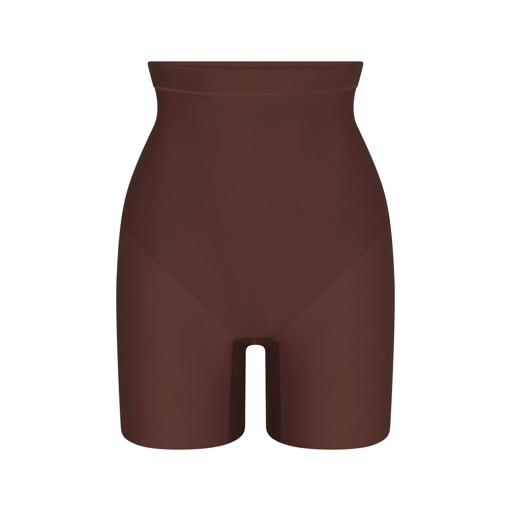SKIMS BODY CORE SCULPT MID RISE SHORT | COCOA