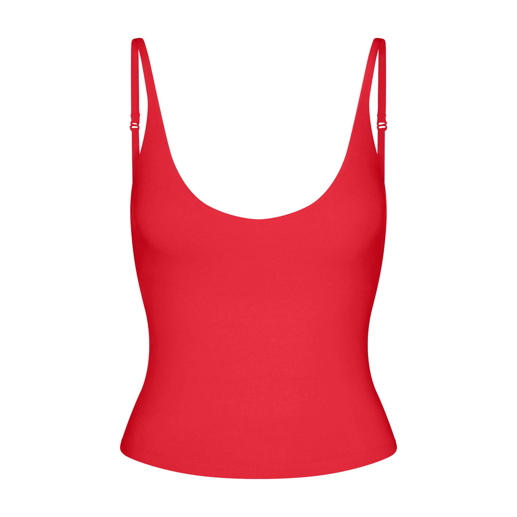 SMOOTH LAYERS SCOOP NECK CAMI | CARMINE