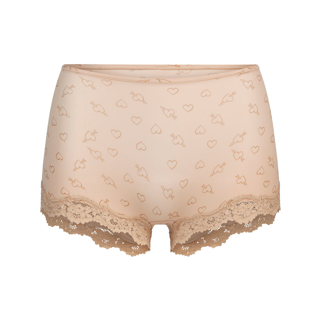 FITS EVERYBODY LACE TRIANGLE CAMI AND BOY SHORT SET | MICA SKETCHED HEARTS