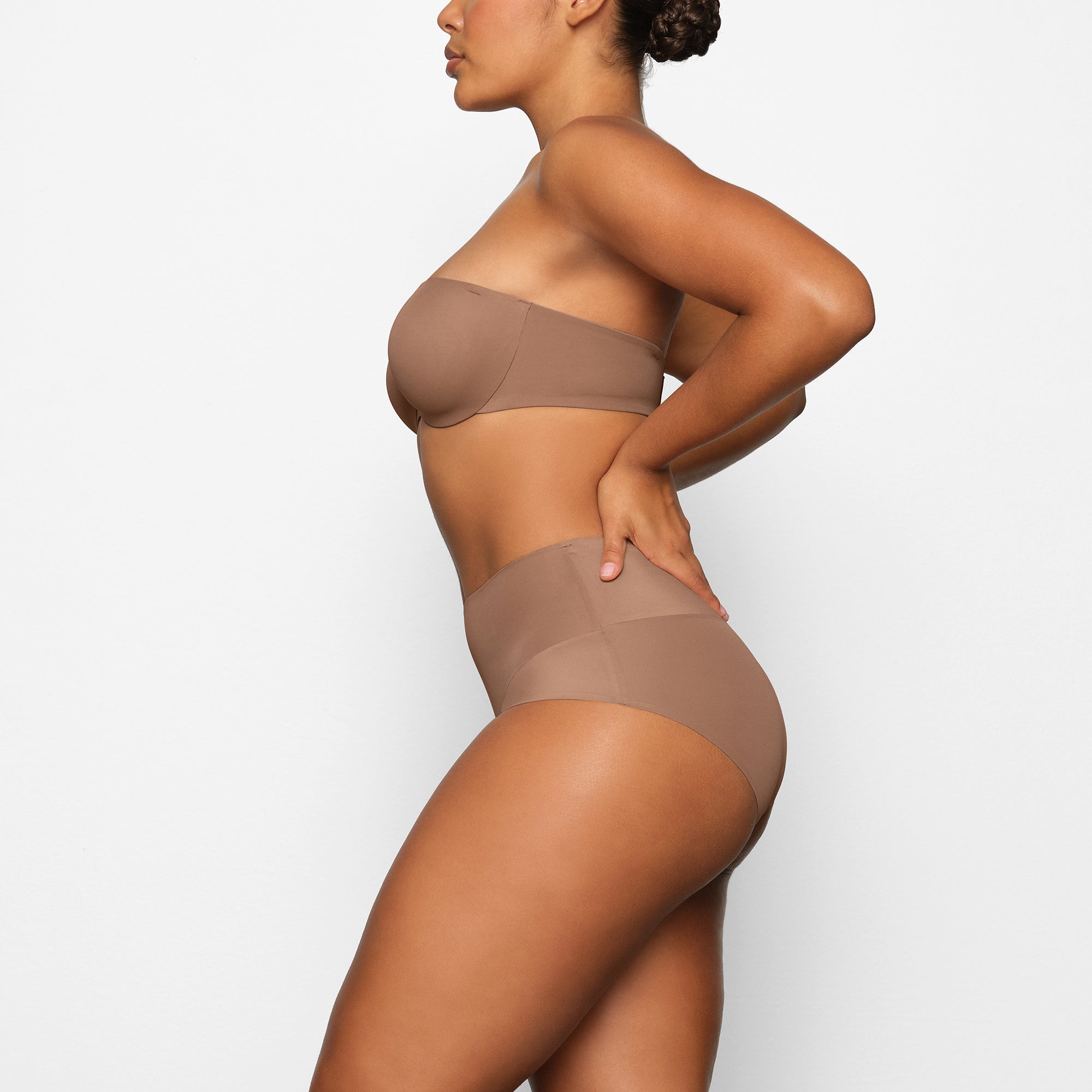 SMOOTHING INTIMATES HIGH-WAISTED BRIEF | SIENNA