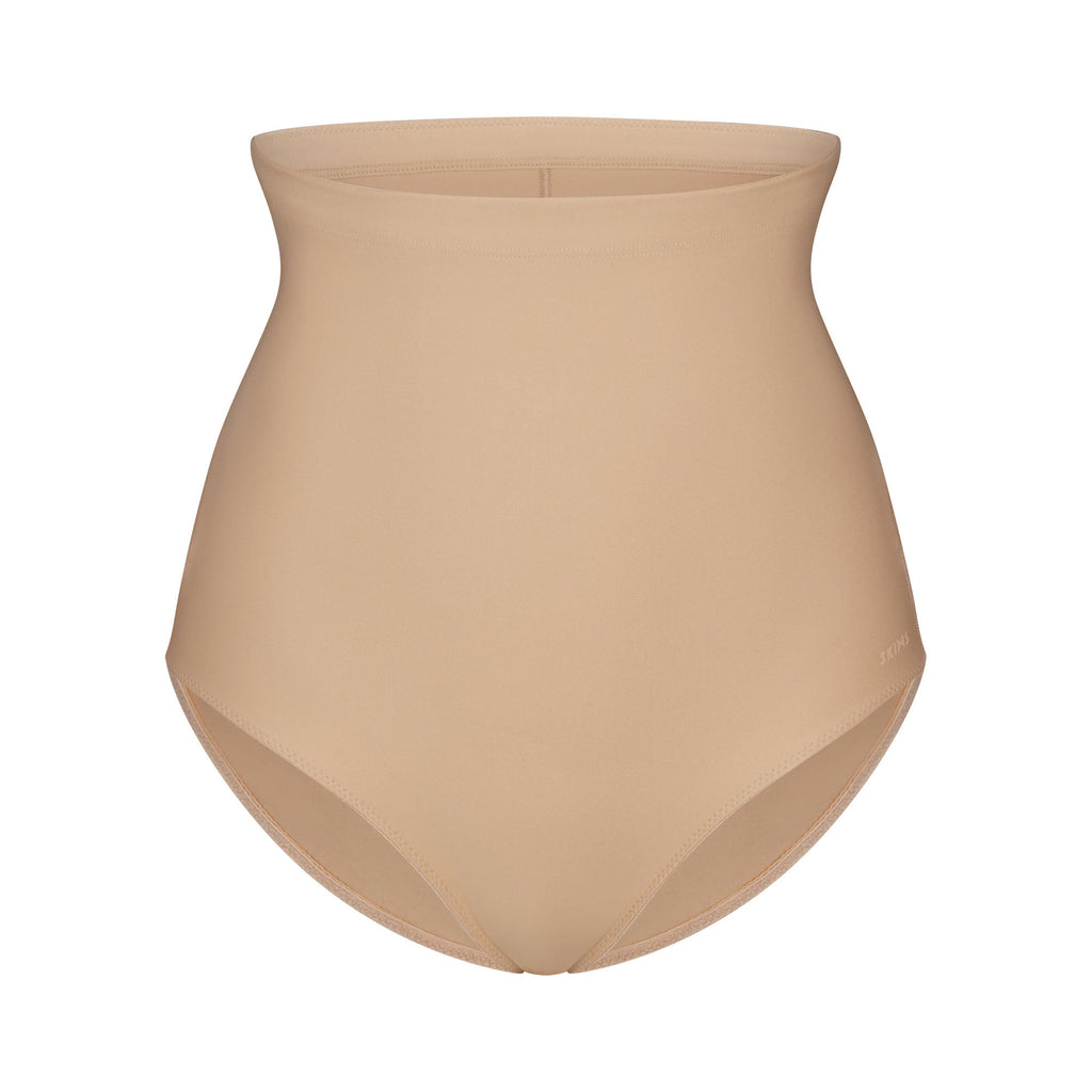 SKIMS BODY CORE SCULPT BUTT LIFTING BRIEF | CLAY