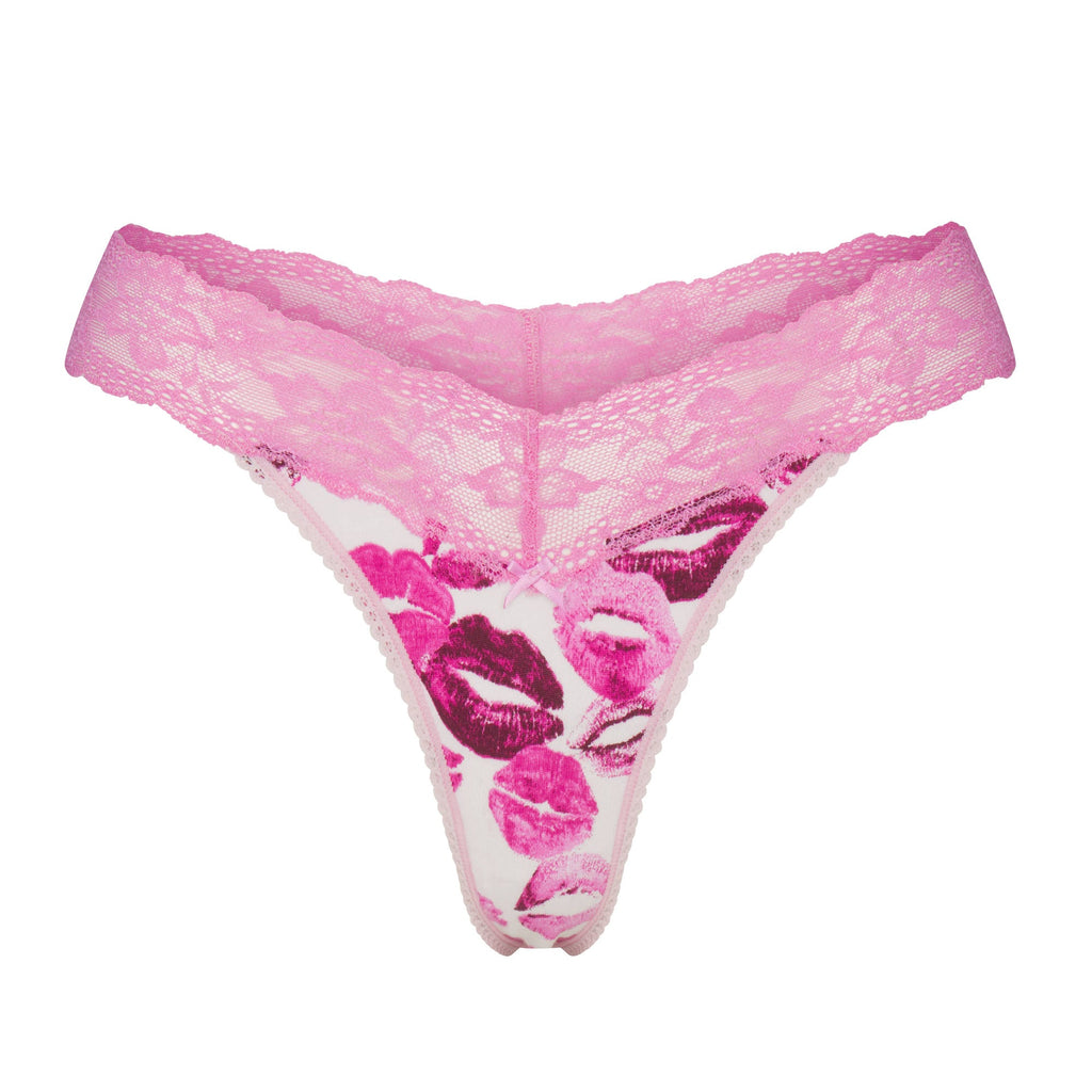 LIGHTWEIGHT COTTON WIDE LACE THONG | PINK ALLOVER LIPSTICK