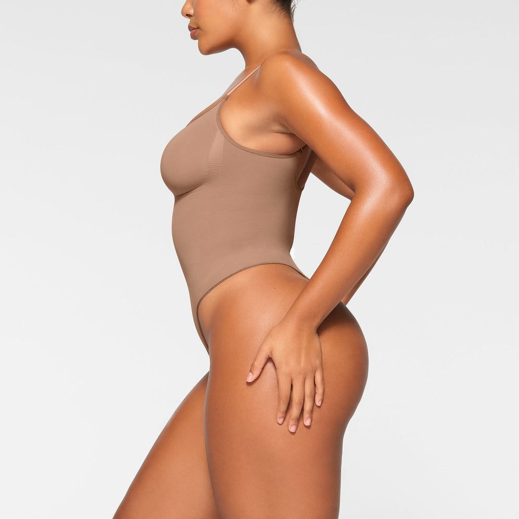SEAMLESS SCULPT THONG BODYSUIT | SIENNA
