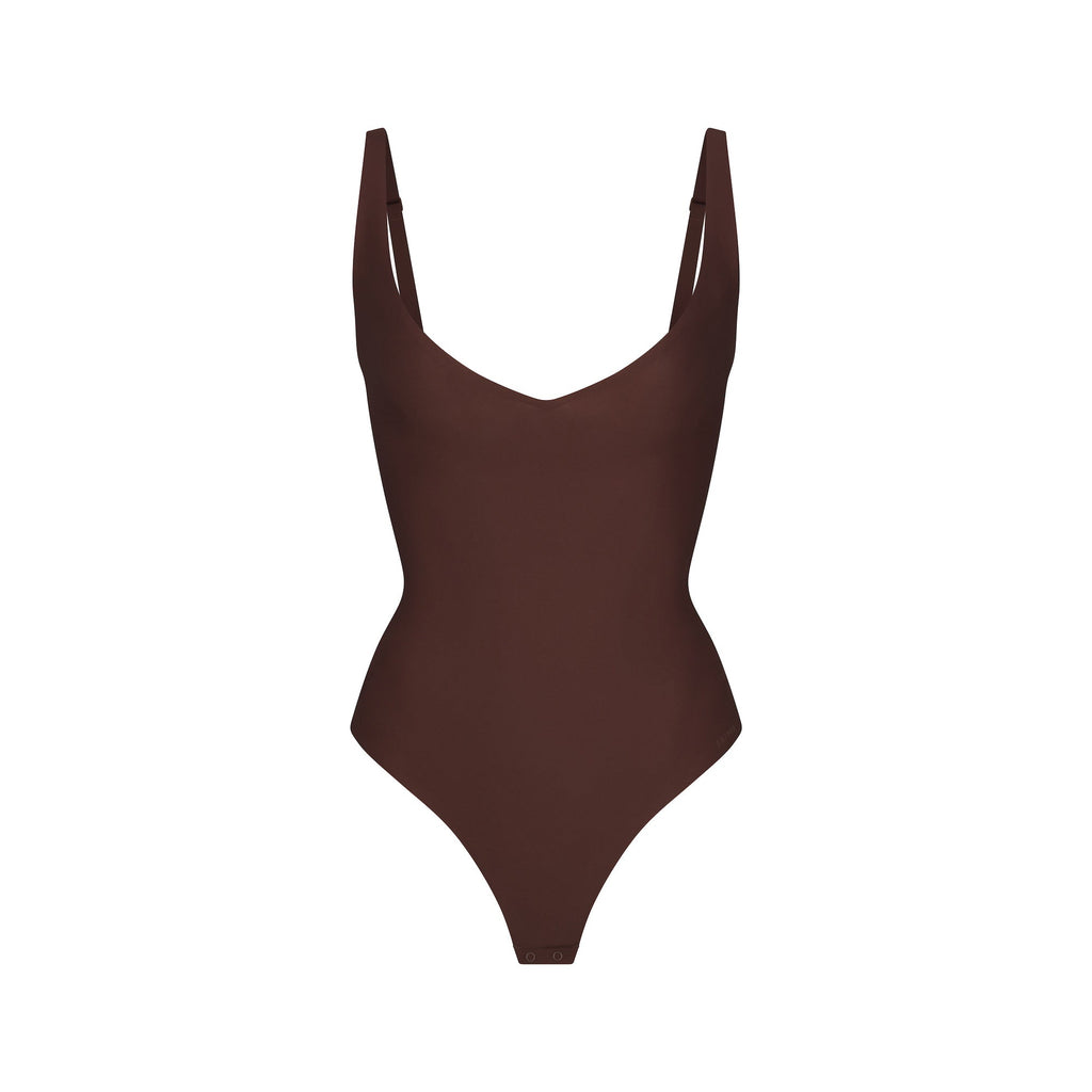 SKIMS BODY CORE SCULPT PLUNGE THONG BODYSUIT | COCOA