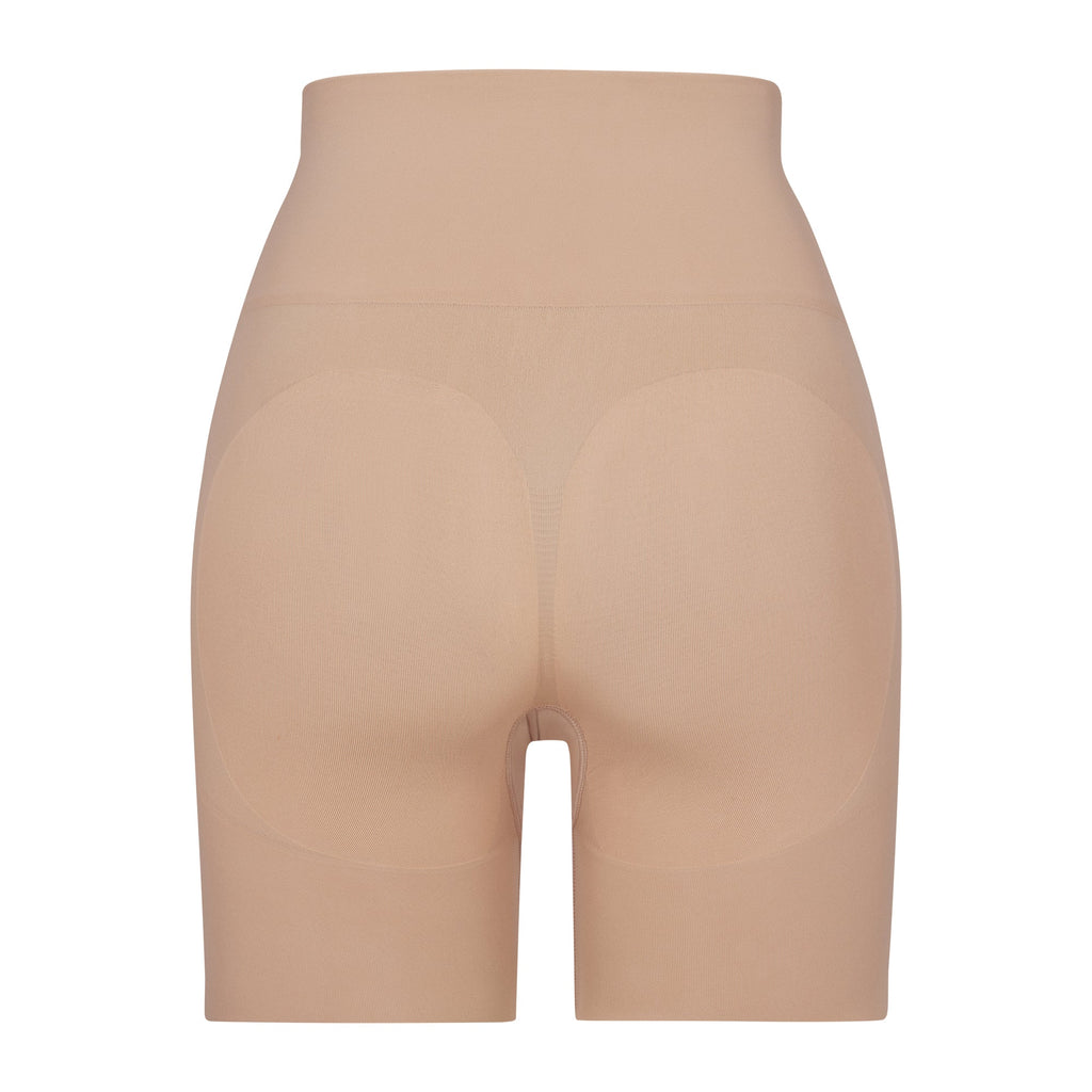 SEAMLESS SCULPT BUTT LIFTING SHORT | CLAY