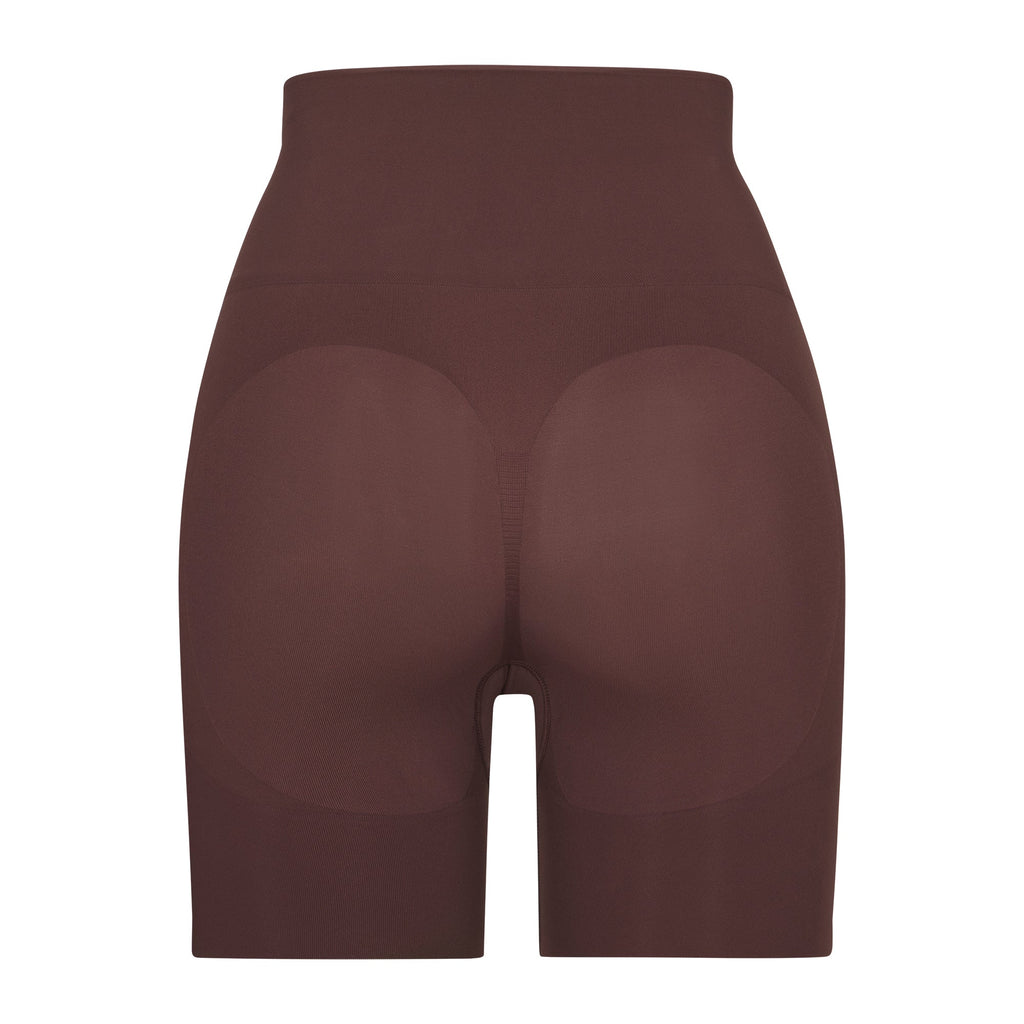 SEAMLESS SCULPT BUTT LIFTING SHORT | COCOA