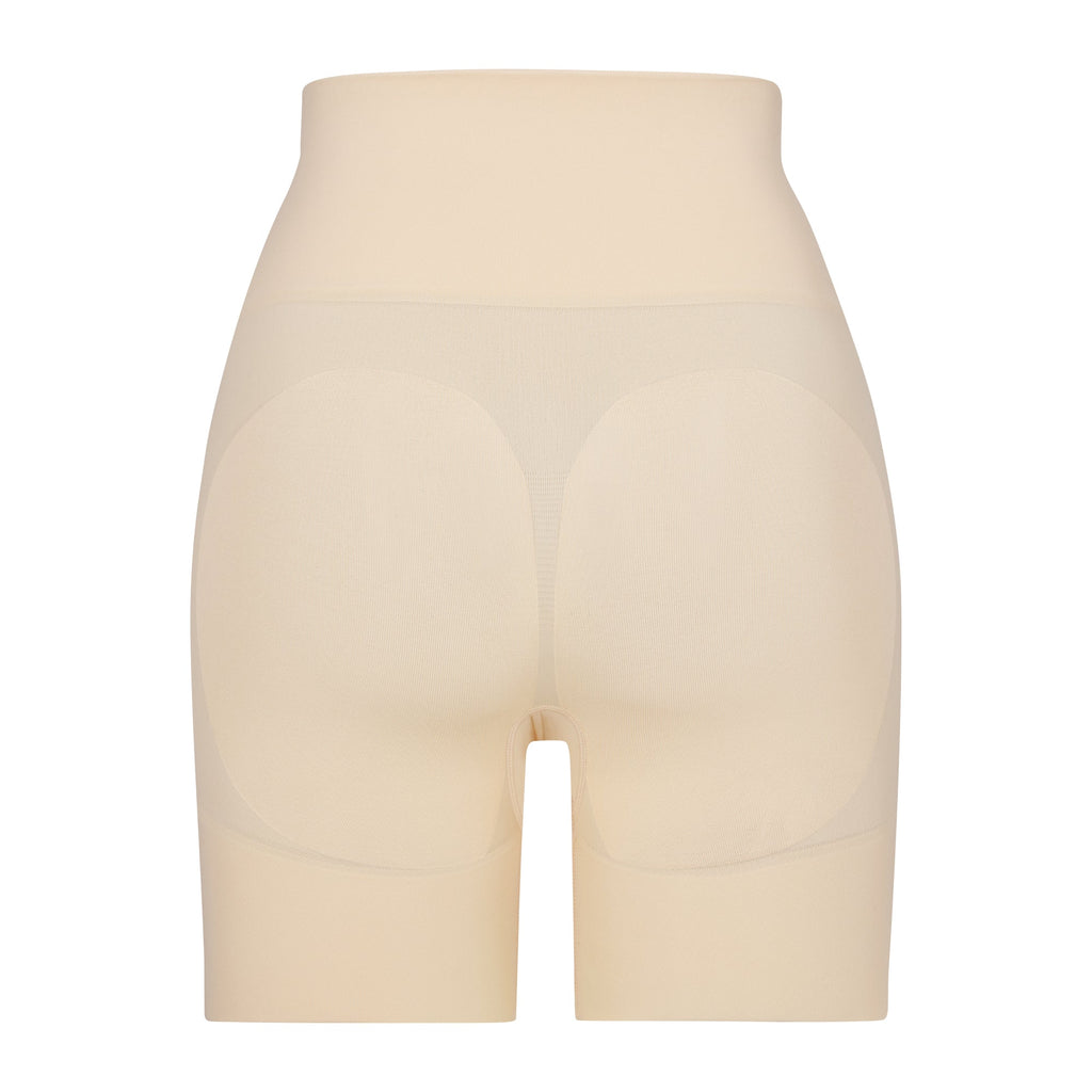 SEAMLESS SCULPT BUTT LIFTING SHORT | SAND