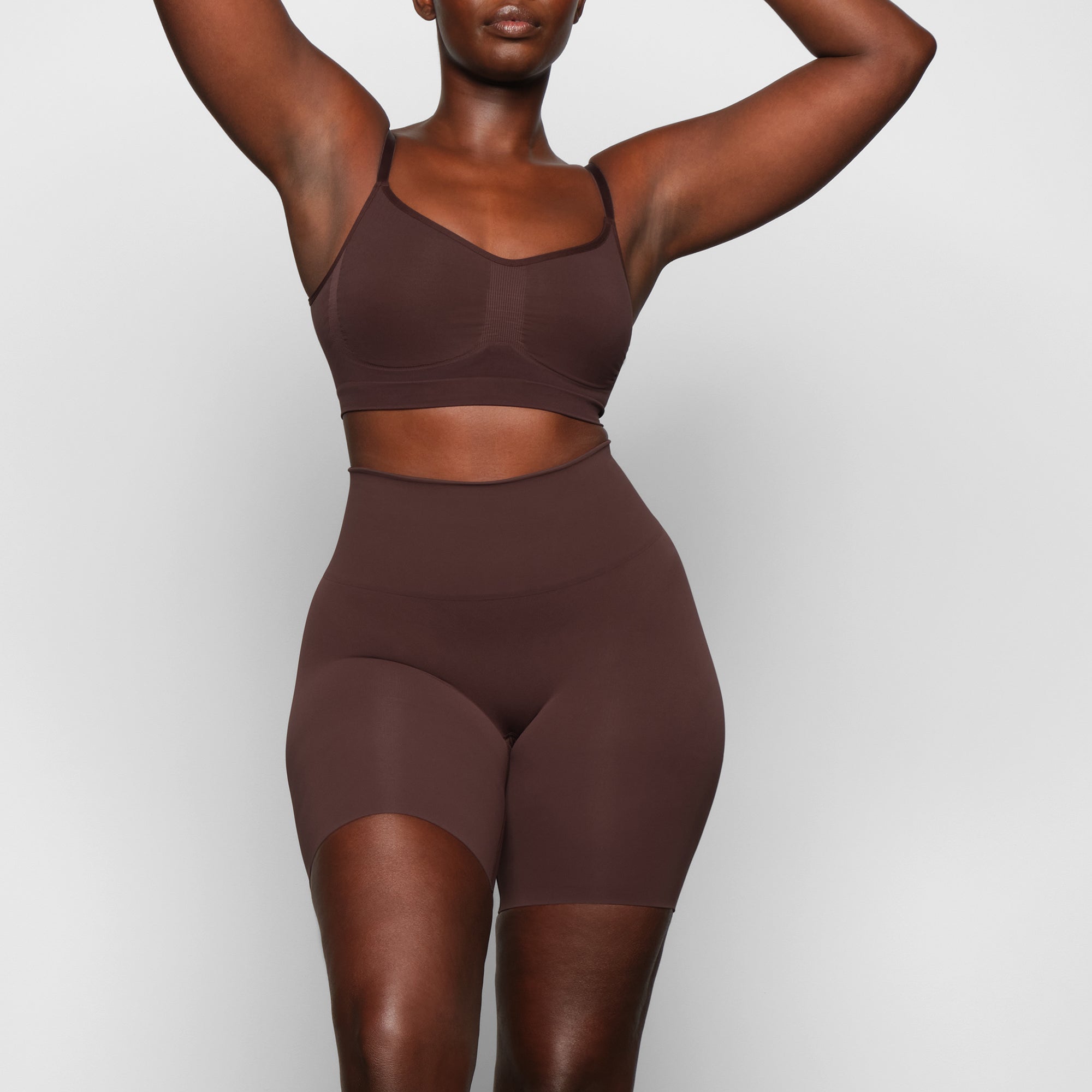 SEAMLESS SCULPT BUTT LIFTING SHORT | COCOA