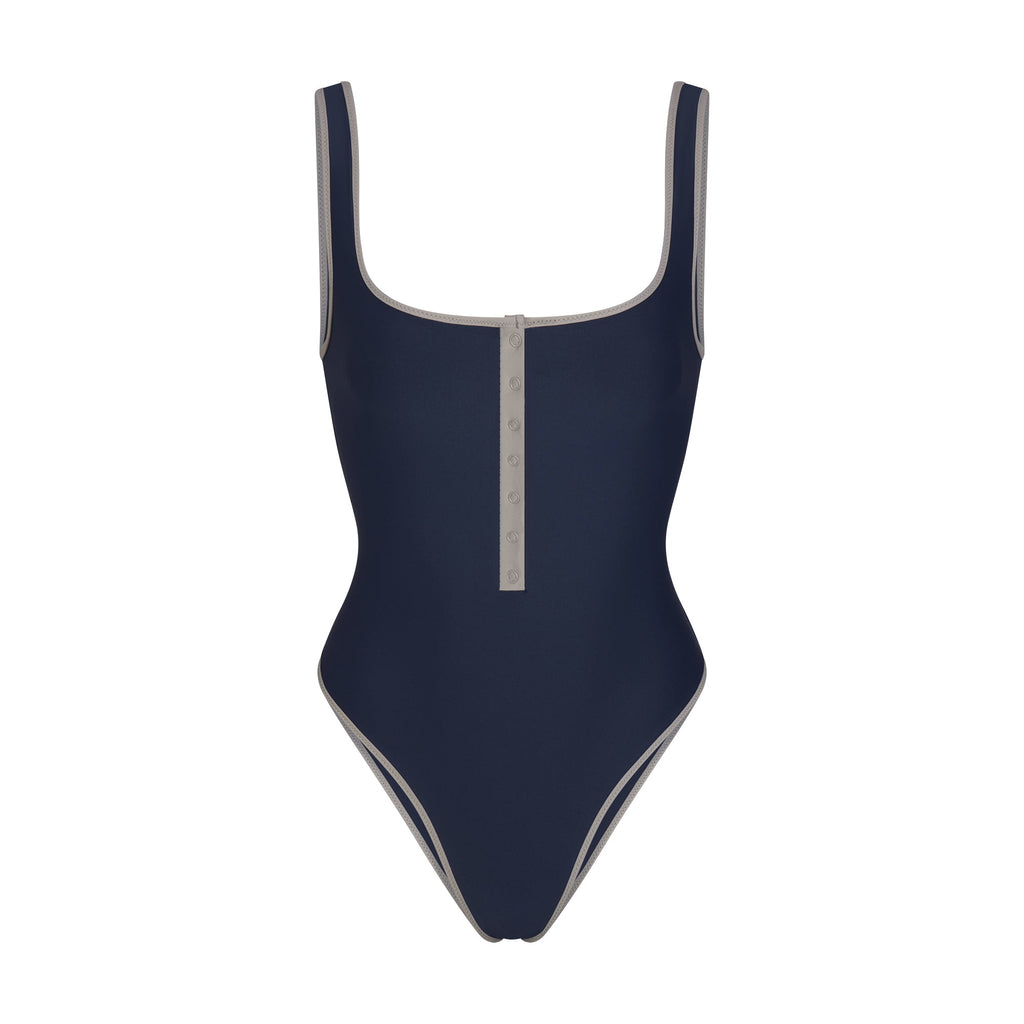 SIGNATURE SWIM SNAP FRONT ONE PIECE | NAVY CONTRAST