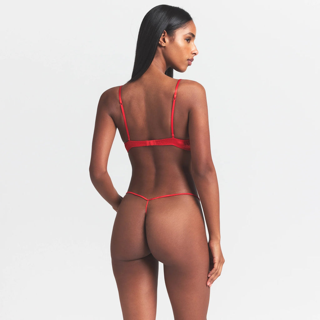 SILK LACE STRING THONG | RUBY CONTRAST
