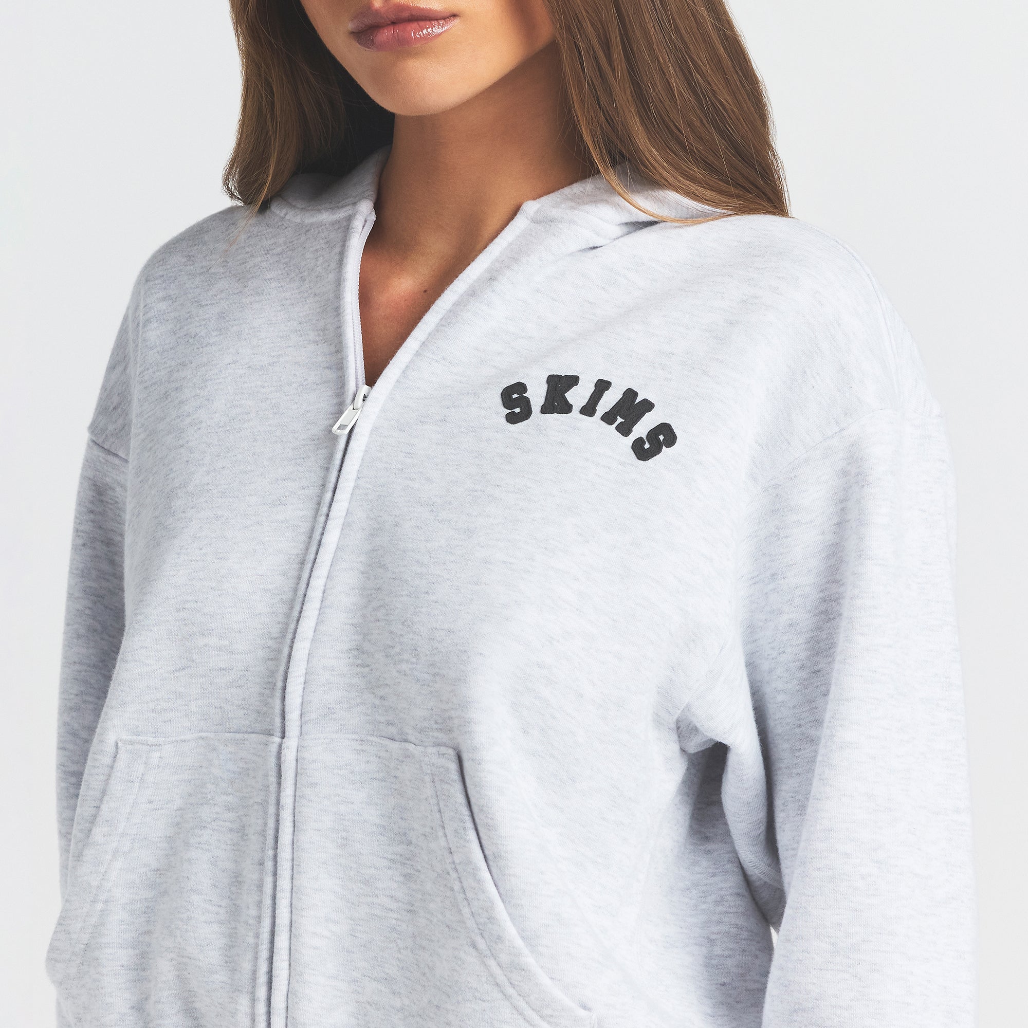 COTTON FLEECE LOGO CLASSIC ZIP UP HOODIE | ONYX ARCHED LOGO PATCH