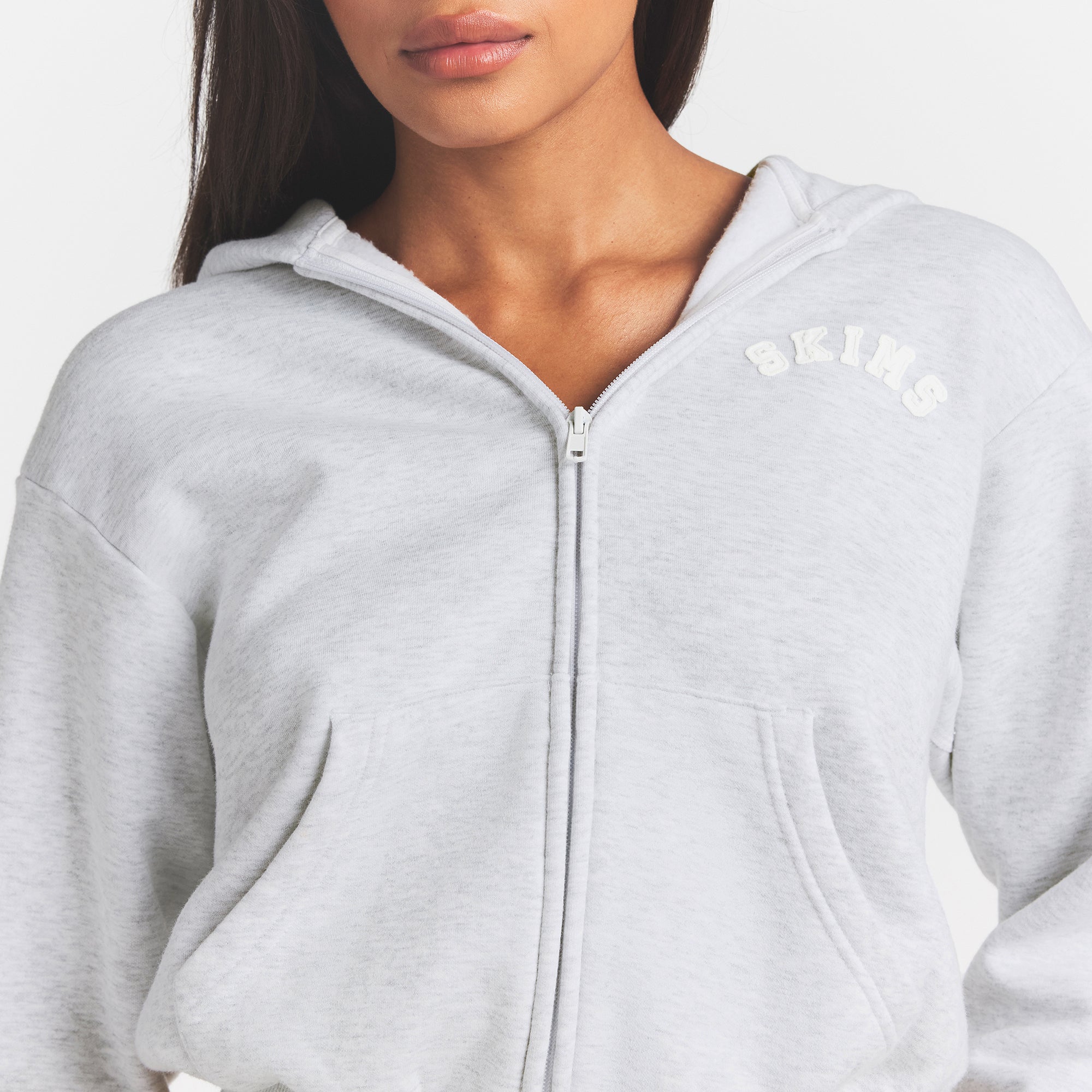 COTTON FLEECE LOGO CLASSIC ZIP UP HOODIE | SNOW ARCHED LOGO PATCH